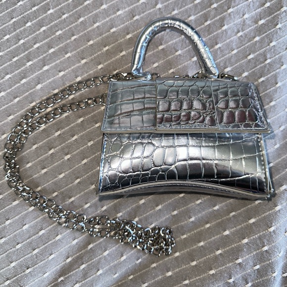 Silver Purse - Picture 2 of 6